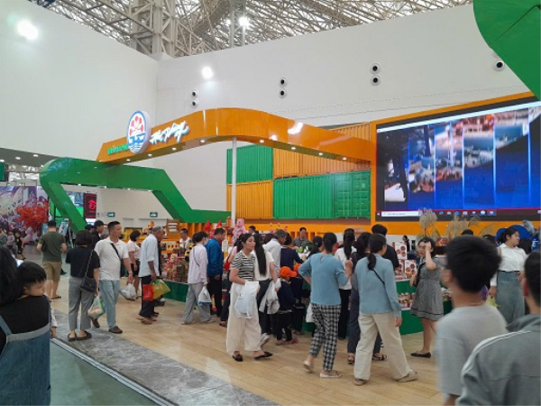 Trung tâm Khuyến công và Tư vấn phát triển công nghiệp tích cực hỗ trợ doanh nghiệp tham gia hội chợ mùa Thu 2025